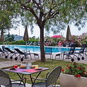 castellaro-golf-resort-castellaro-imperia.hotelitalianriviera.com/