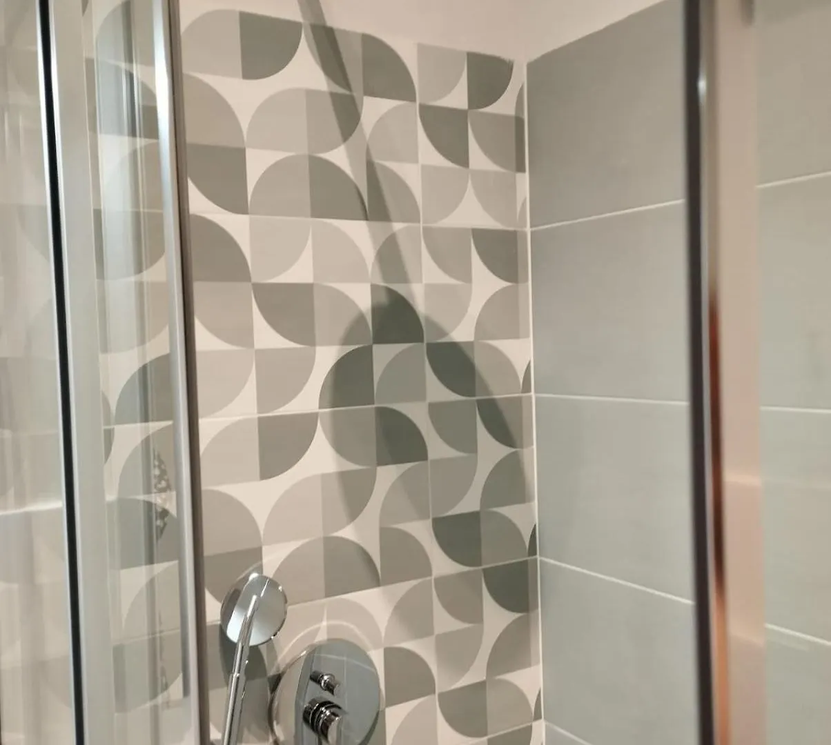 ** Guest house 111 Coladirienzo Rooms - By Ad Roma Italy