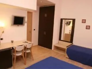 Casa de hóspedes 111 Coladirienzo Rooms - By Ad Roma